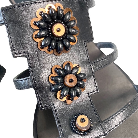 Via Spiga 𑁍 Beaded Metallic Flower Leather Sandals 𑁍 Black + Bronze Beads 𑁍 8 - Picture 12 of 15